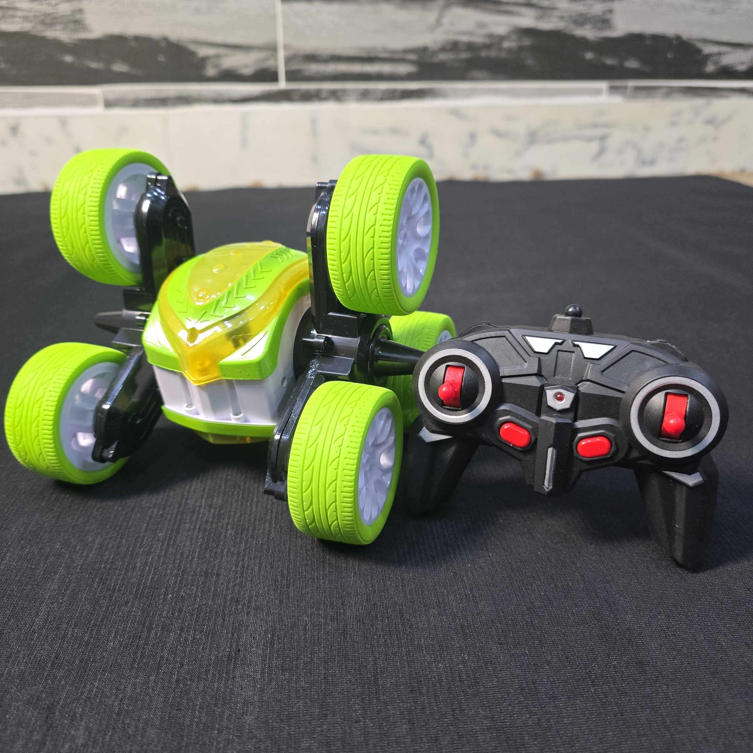 Exciter Radio Control Stunt Car - Image 2