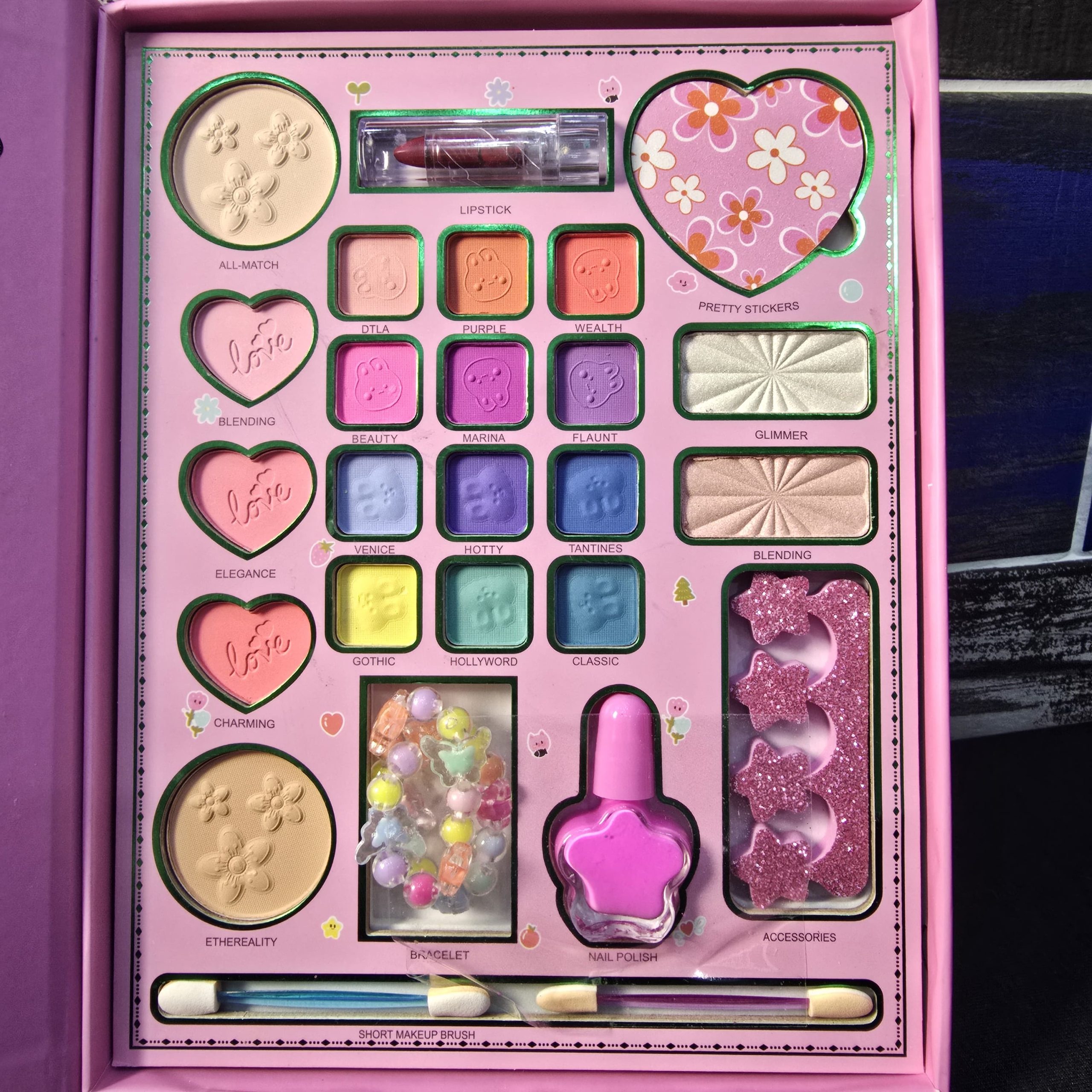 IGOODCO Accessories and Makeup Beauty Makeup Kit for Girls - Image 2