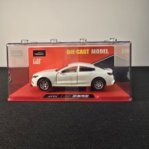 Premium 1:32 Scale Die-Cast BMW M8 Competition – Luxury White Edition with Display Case.