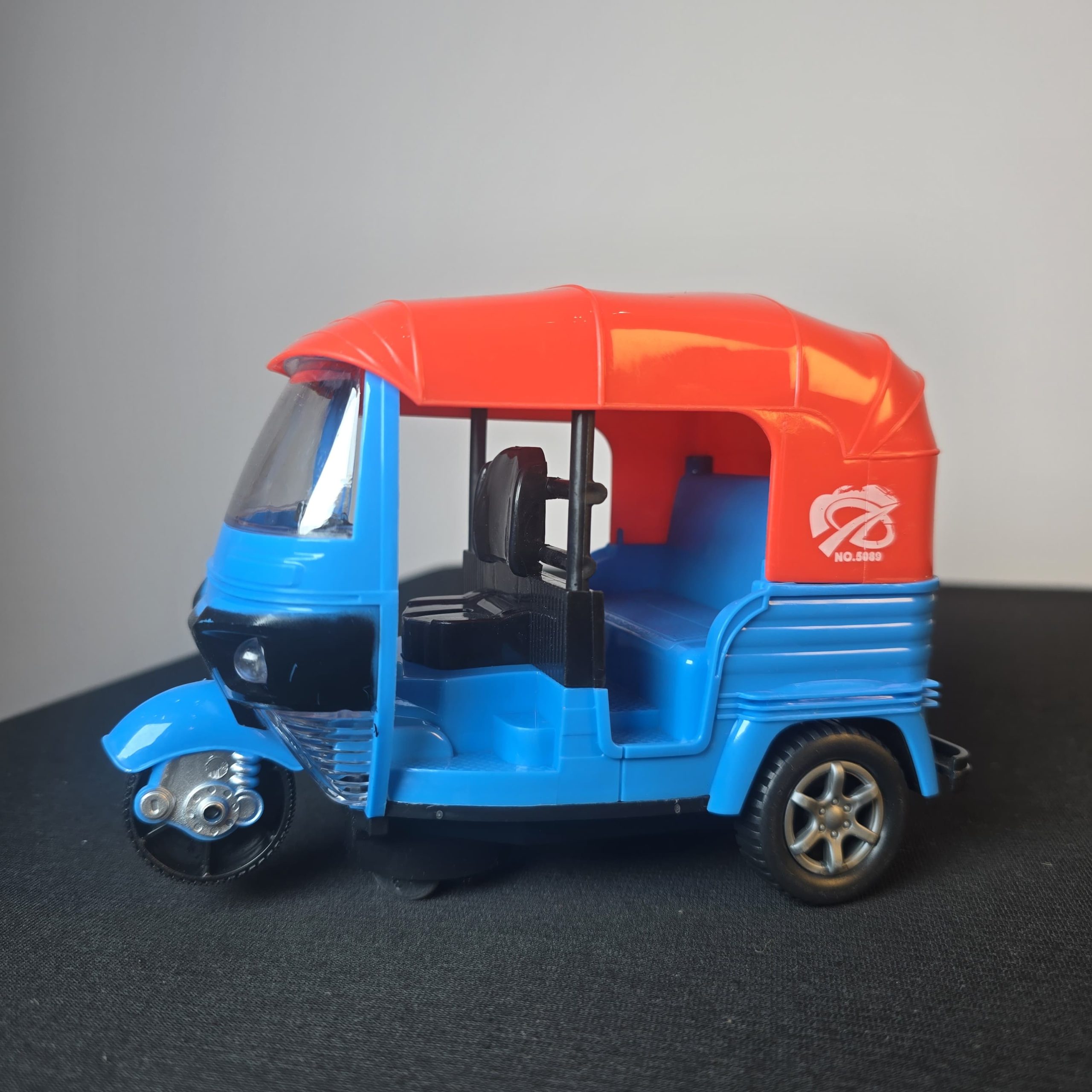 Electric Tricycle Toy with Light and Music - Image 3