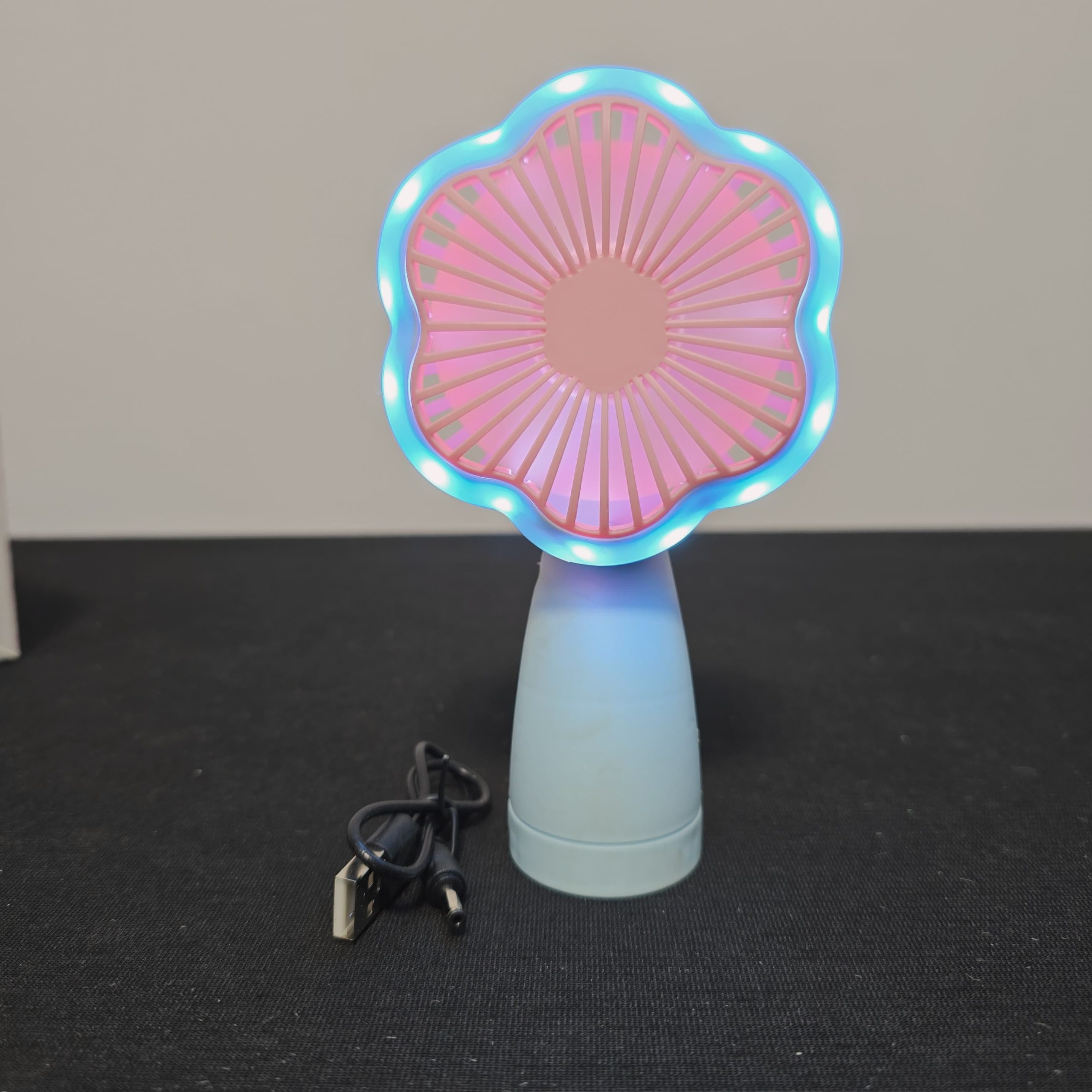 LED Flower Mini Fan – Rechargeable Portable Fan with Atmosphere Lighting - Image 2