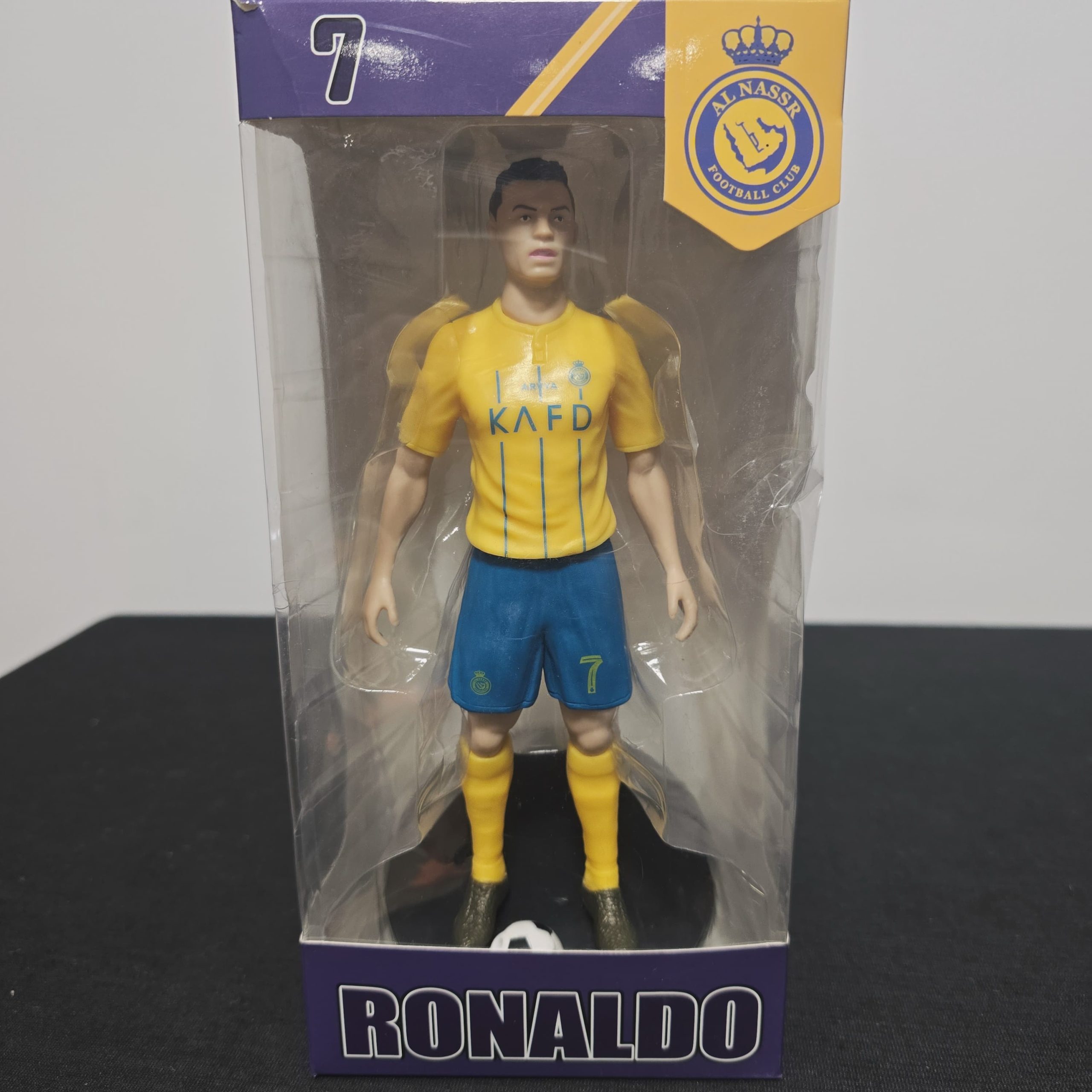 Cristiano Ronaldo Al-Nassr Football Action Figure - Collectible Display Model - Image 3