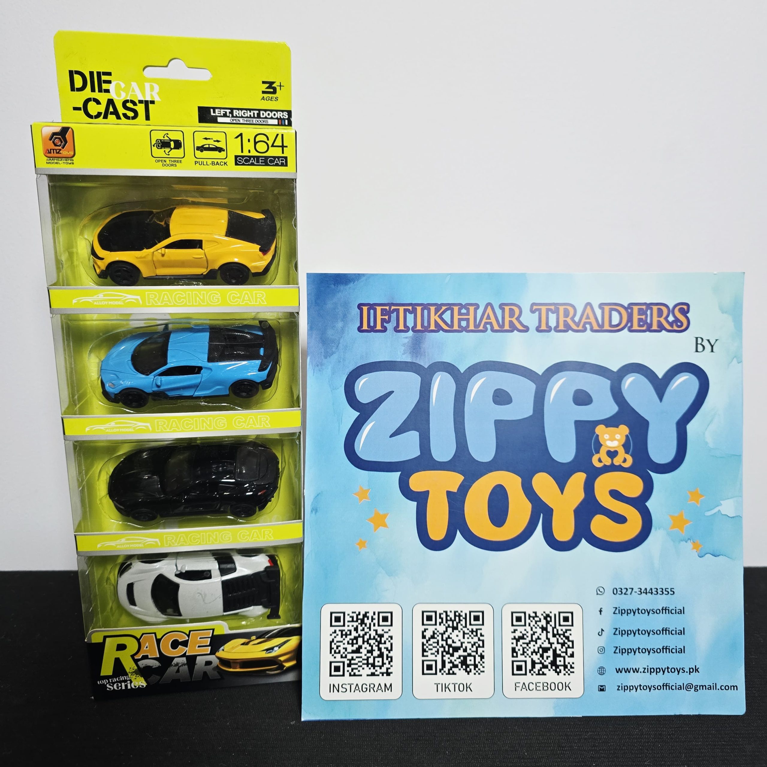 Premium 1:64 Scale Die-Cast Race Car Model - Image 6