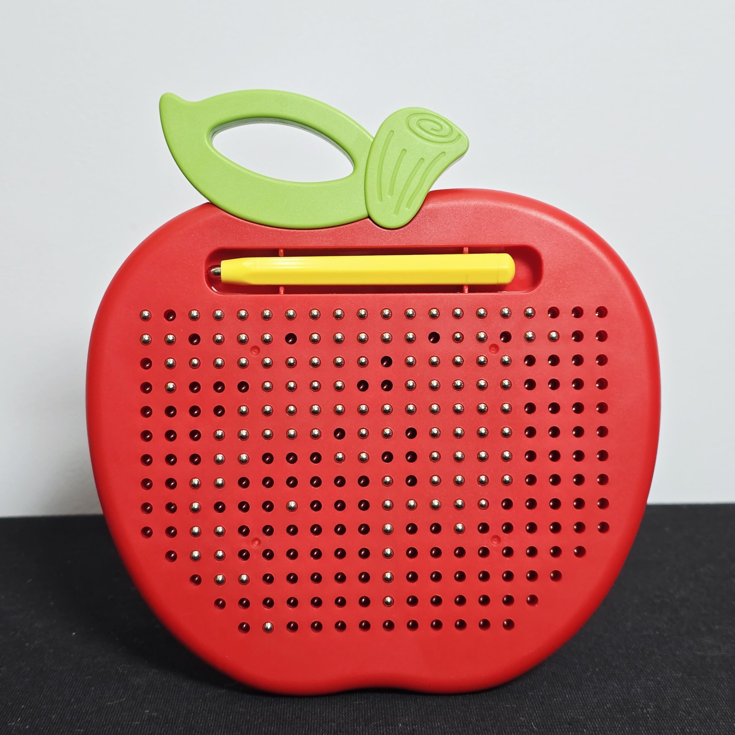 Apple MagPad - Magnetic Drawing Board for Kids - Image 3