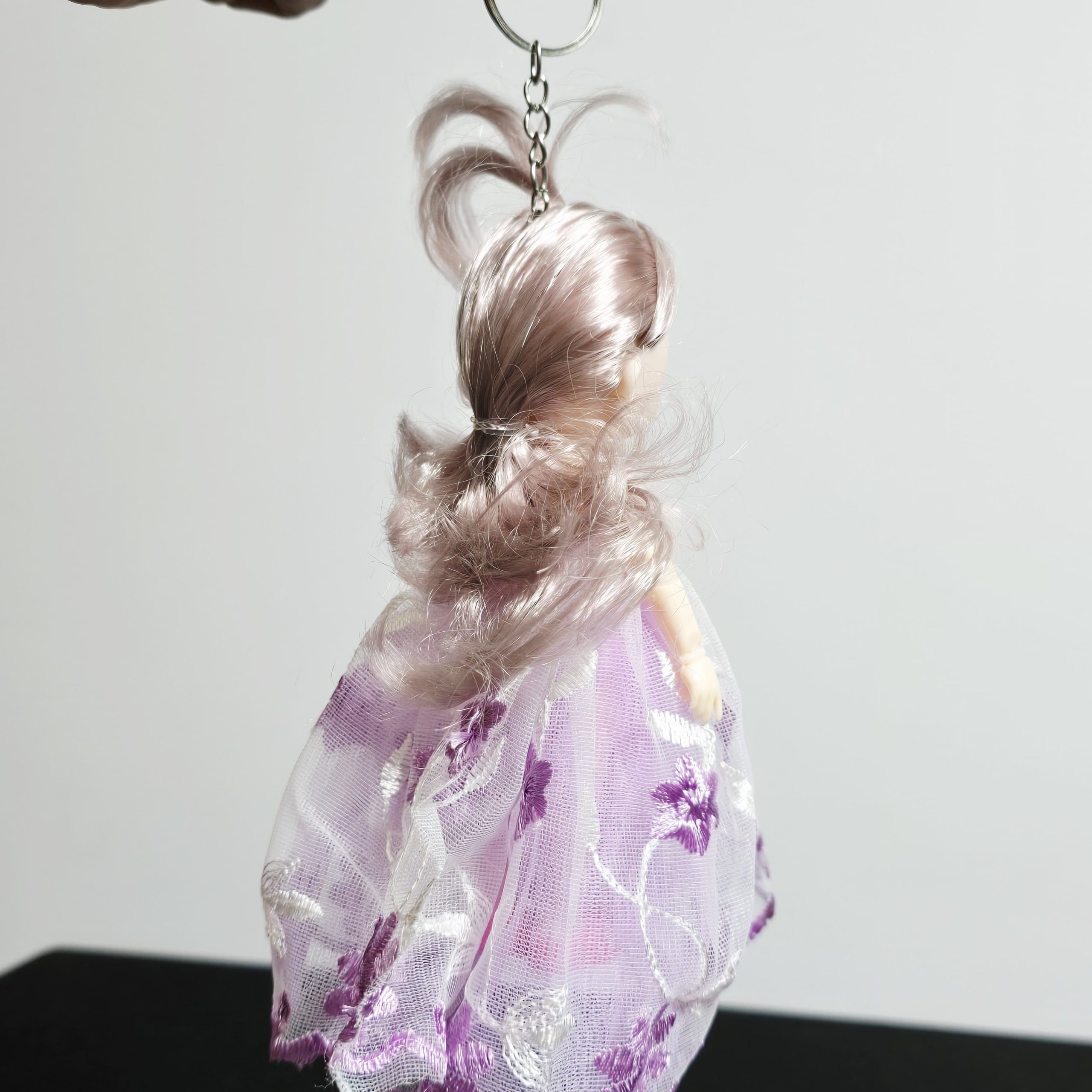 Elegant Lace Ballroom Fashion Dolls – Articulated Collector Miniatures - Image 6