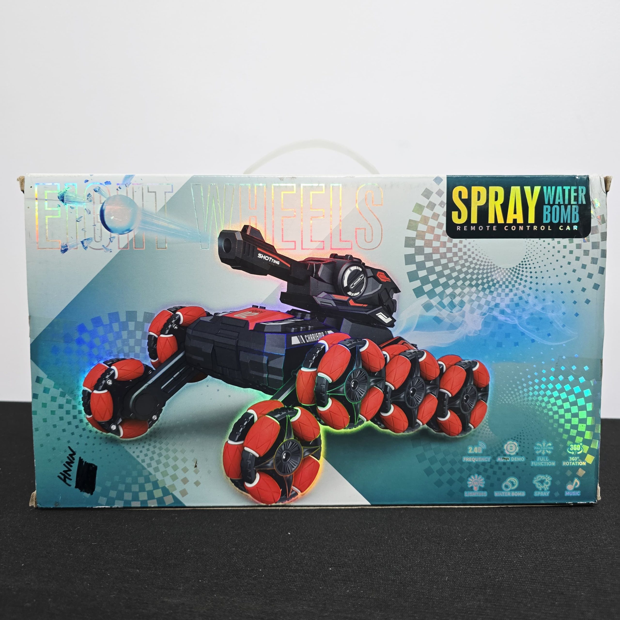 8-Wheel Drive "Spray & Water Bomb" RC Stunt Tank - 2.4GHz High-Speed All-Terrain Vehicle with LED Lights, Music, and Mist Spray - Image 3