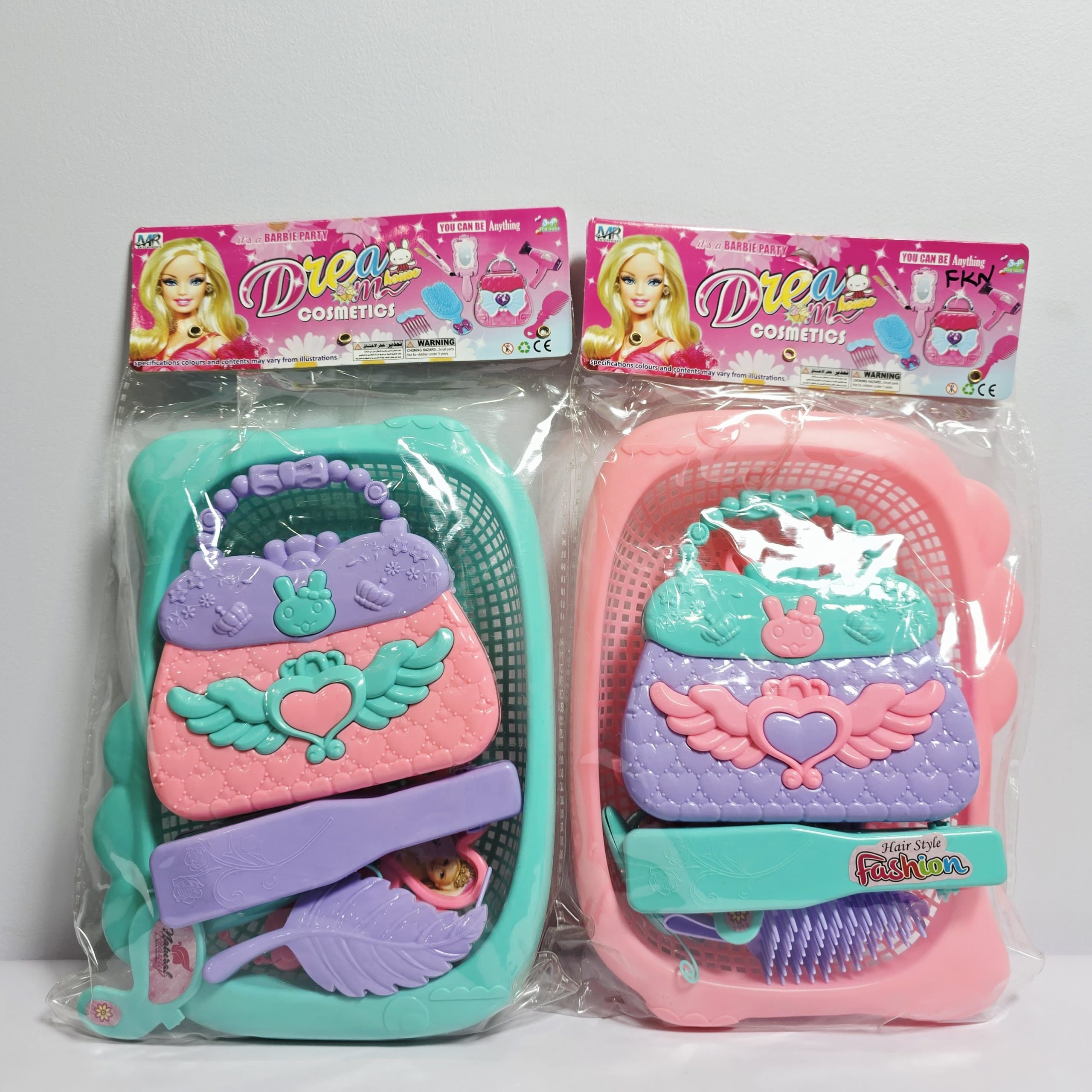 Princess Beauty & Fashion Salon Pretend Play Toy Set with Carrying Purse and Accessories - Image 3