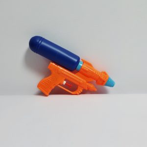 Kids Mini Water Squirt Gun – Portable Summer Pool & Beach Toy Blaster
