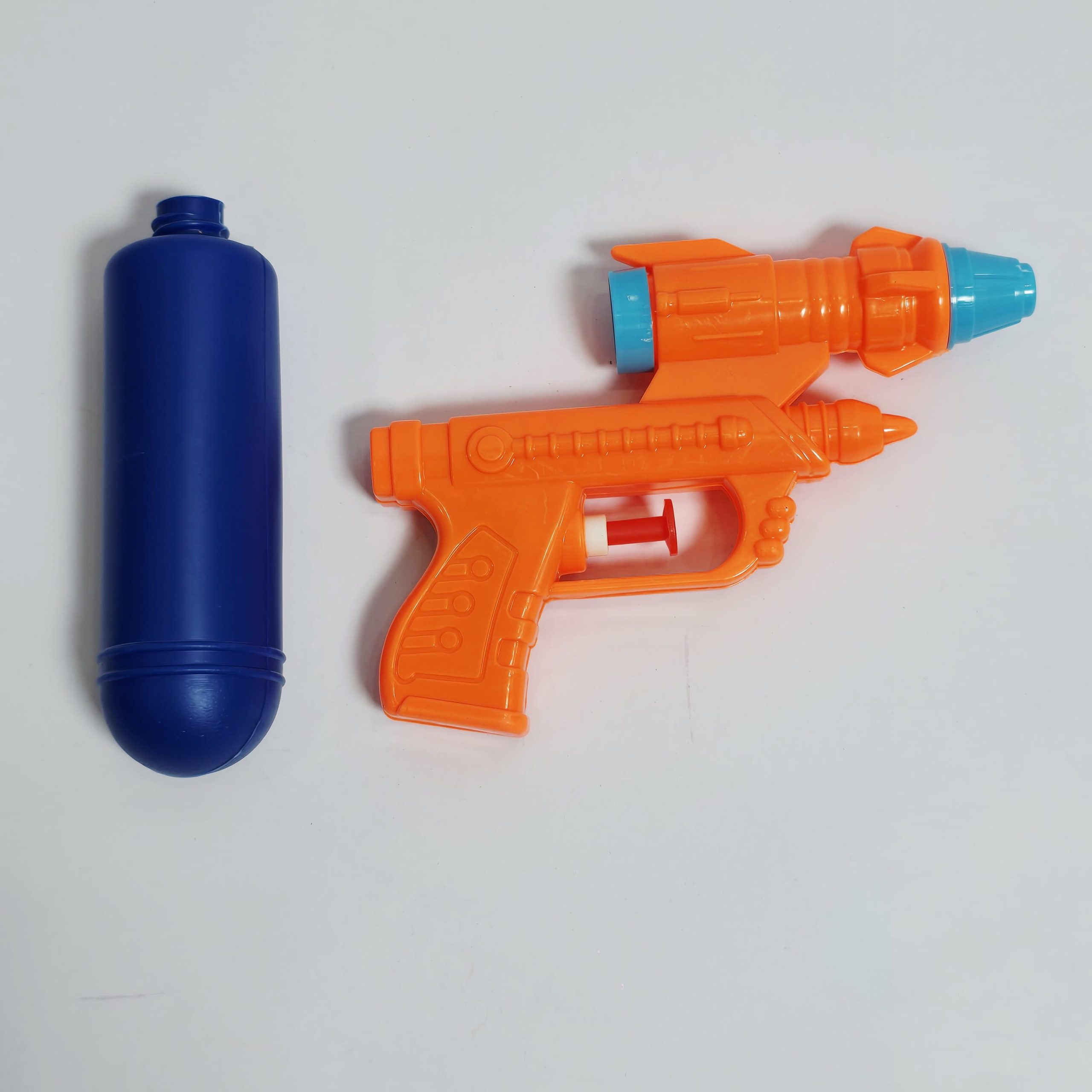 Kids Mini Water Squirt Gun – Portable Summer Pool & Beach Toy Blaster - Image 2