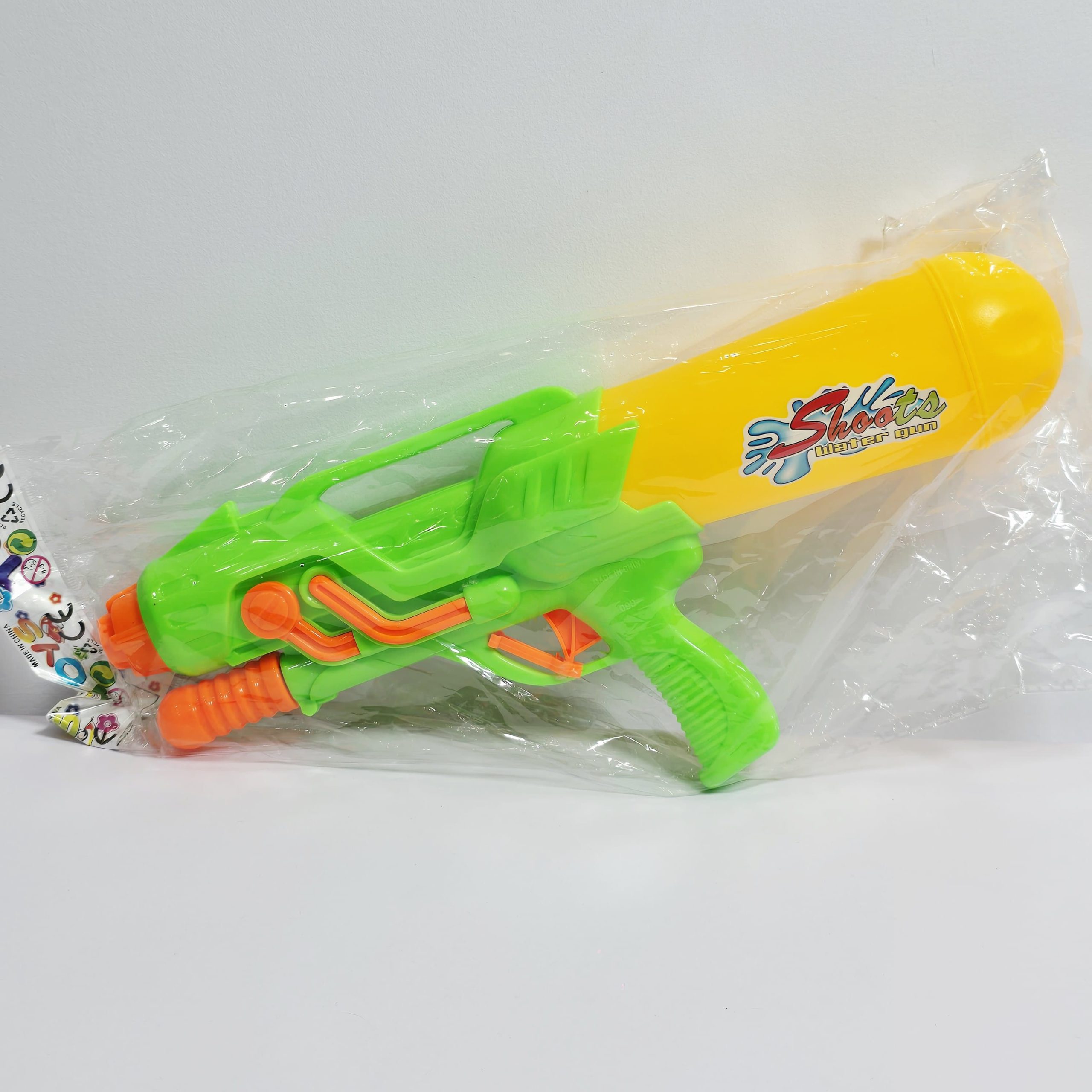 Kids High-Capacity Water Blaster Gun – Summer Pool & Beach Squirt Toy for Outdoor Play - Image 4