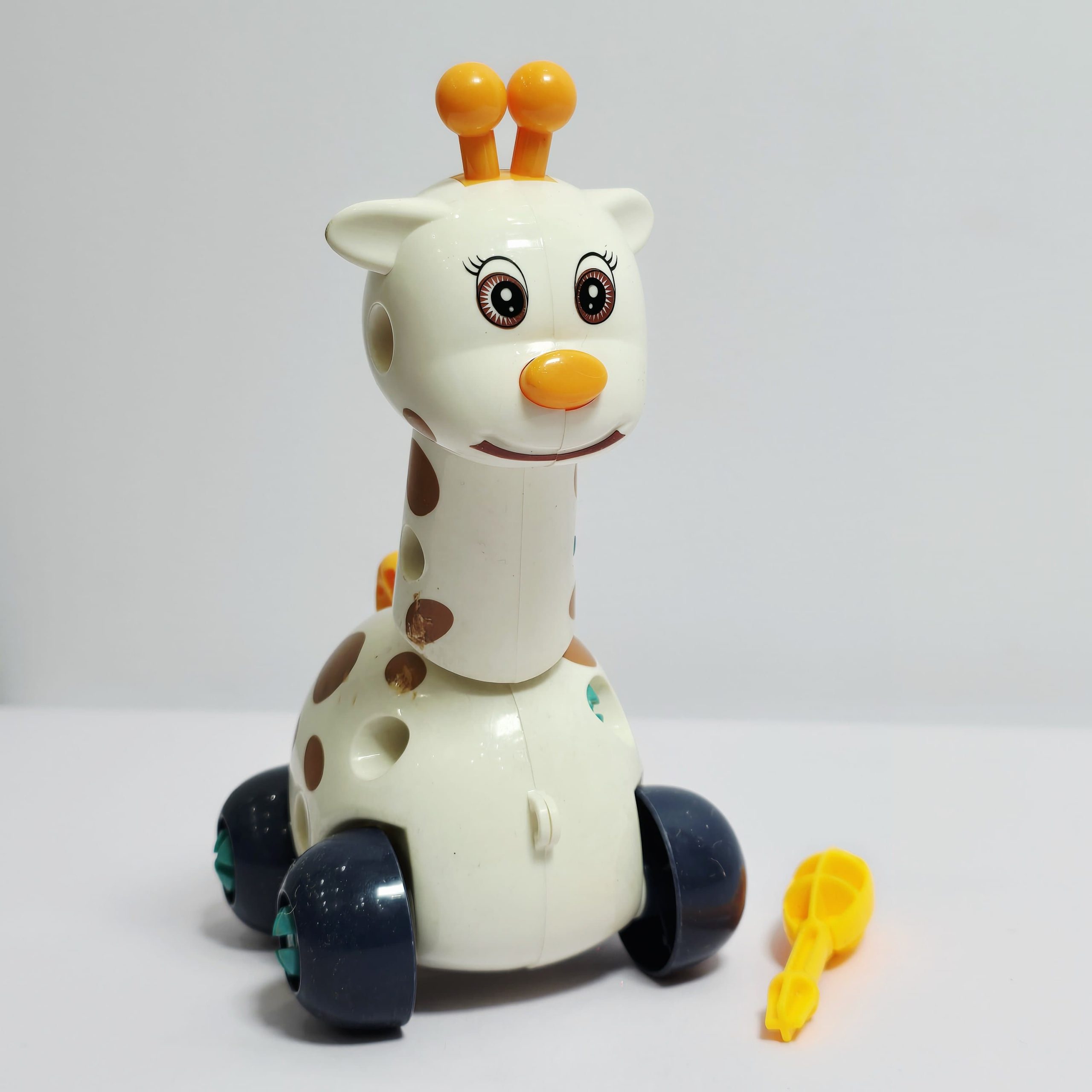 Kids Take-Apart Giraffe Toy with Screwdriver – STEM Build-Your-Own Construction Toy for Toddlers - Image 3