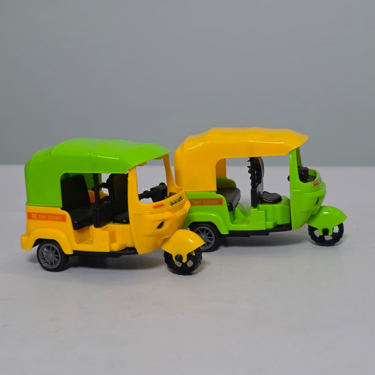 Traditional Mini Auto Rickshaw Toy Models - Image 2