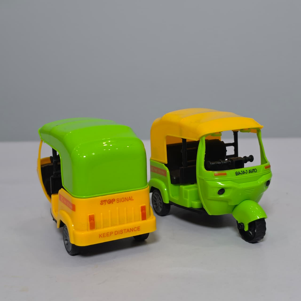Traditional Mini Auto Rickshaw Toy Models - Image 3